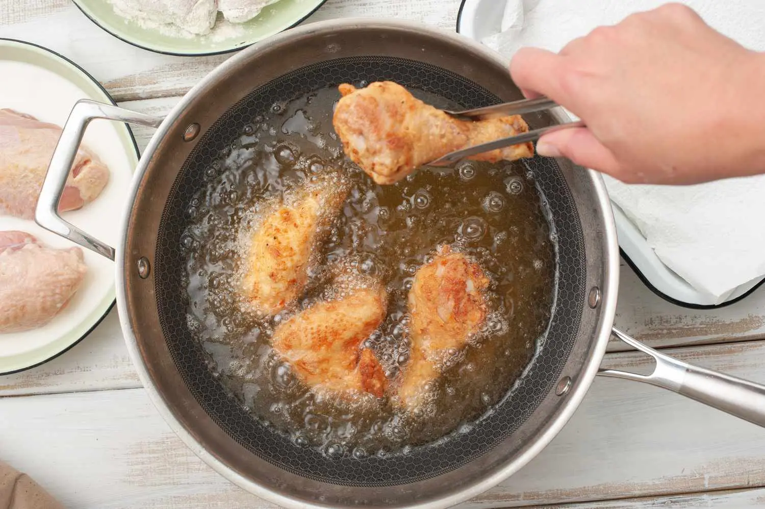 classic-fried-chicken-3056870-step-09-543ac56229d947979ab99d0a3e15377e